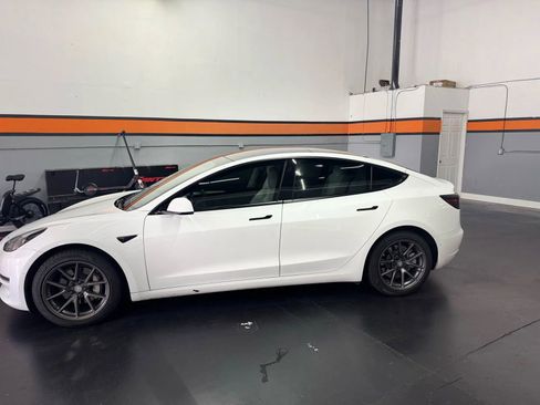 Used 2021 Tesla Model 3 Long Range image 4