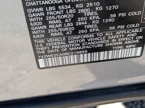 Used 2024 Volkswagen Atlas Cross Sport SE image 32