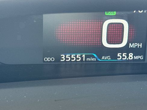 Certified 2018 Toyota Prius Four image 30