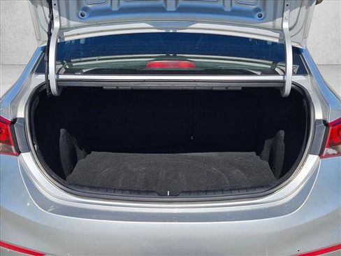 Used 2018 Hyundai Accent SE image 7