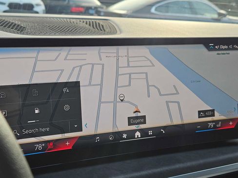 Used 2025 BMW X7 xDrive40i w/ Executive Package image 29