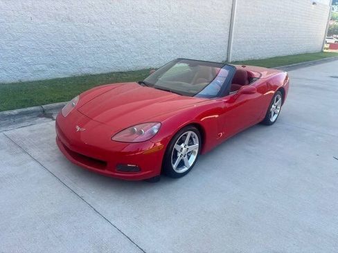 Used 2005 Chevrolet Corvette Convertible w/ Preferred Equipment Group RWD image 27