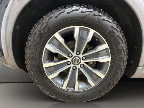 Used 2019 Nissan Armada SL w/ Premium Package image 25