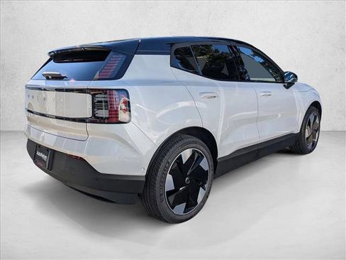 Certified 2026 Volvo XC60 B5 Plus w/ Protection Package Premier image 2