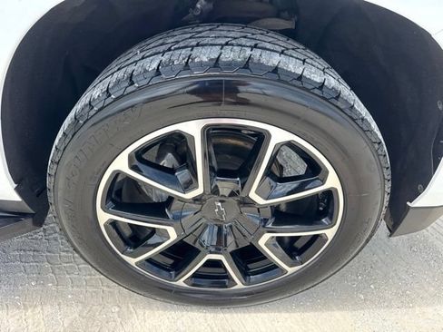 Used 2022 Chevrolet Tahoe RST w/ Luxury Package RWD image 29
