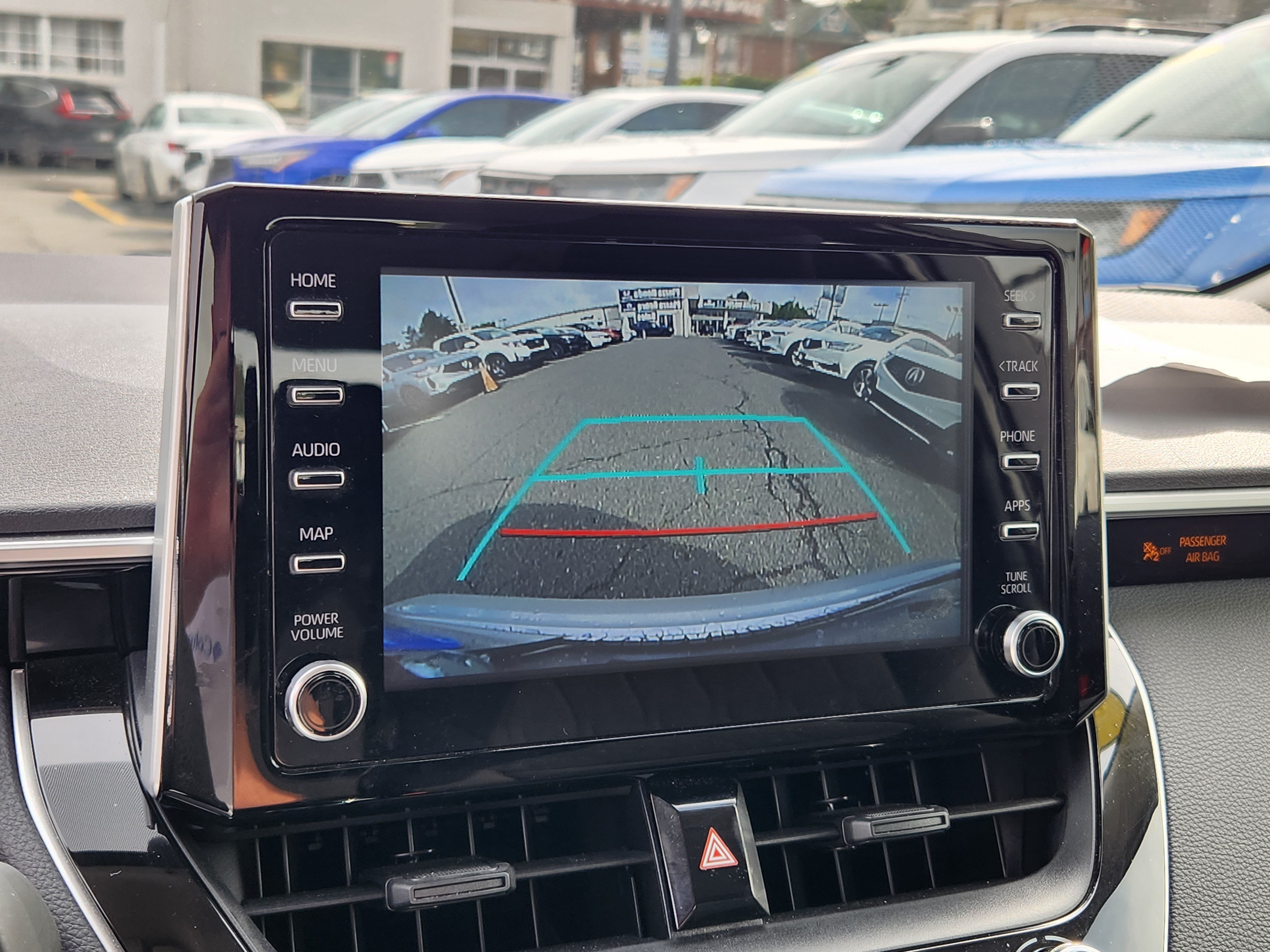 Used 2020 Toyota Corolla LE FWD image 22