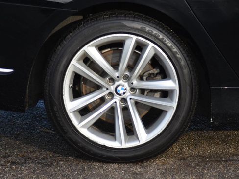 Used 2016 BMW 750i xDrive image 27