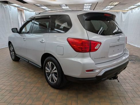 Used 2017 Nissan Pathfinder S AWD/4WD image 5