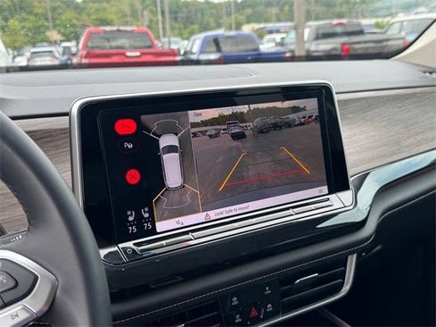 Used 2025 Volkswagen Atlas SEL Premium R-Line image 25