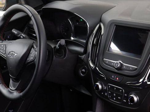 Certified 2024 Chevrolet Equinox RS image 20