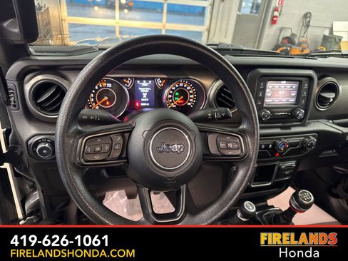 Used 2020 Jeep Wrangler Unlimited Sport image 16
