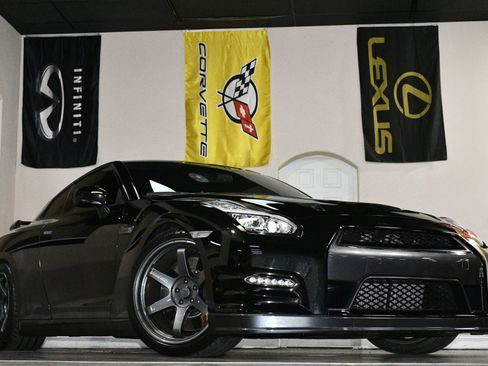 Used 2013 Nissan GT-R Black Edition AWD/4WD image 83
