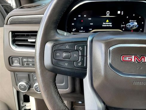 Used 2022 GMC Yukon XL SLT w/ SLT Luxury Package RWD image 20