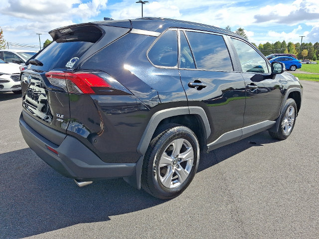 Used 2025 Toyota RAV4 XLE w/ Convenience Package AWD/4WD image 7