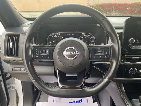 Used 2025 Nissan Pathfinder Rock Creek image 5