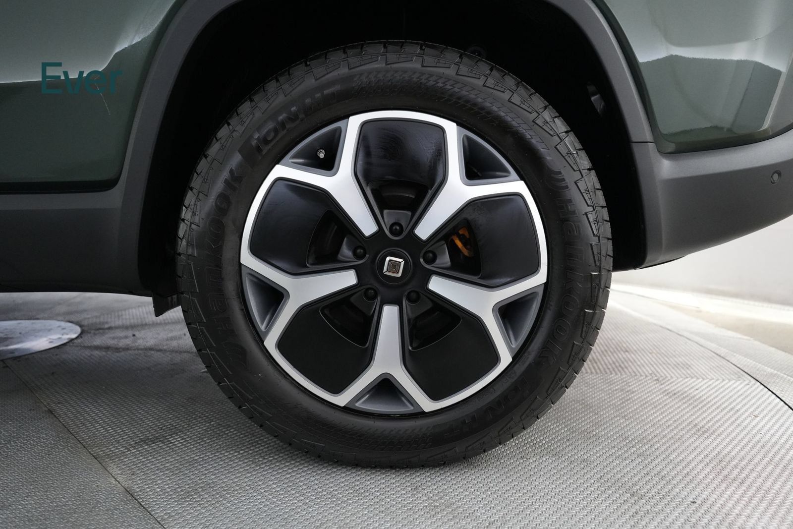 Used 2023 Rivian R1S Adventure Quad AWD/4WD image 9