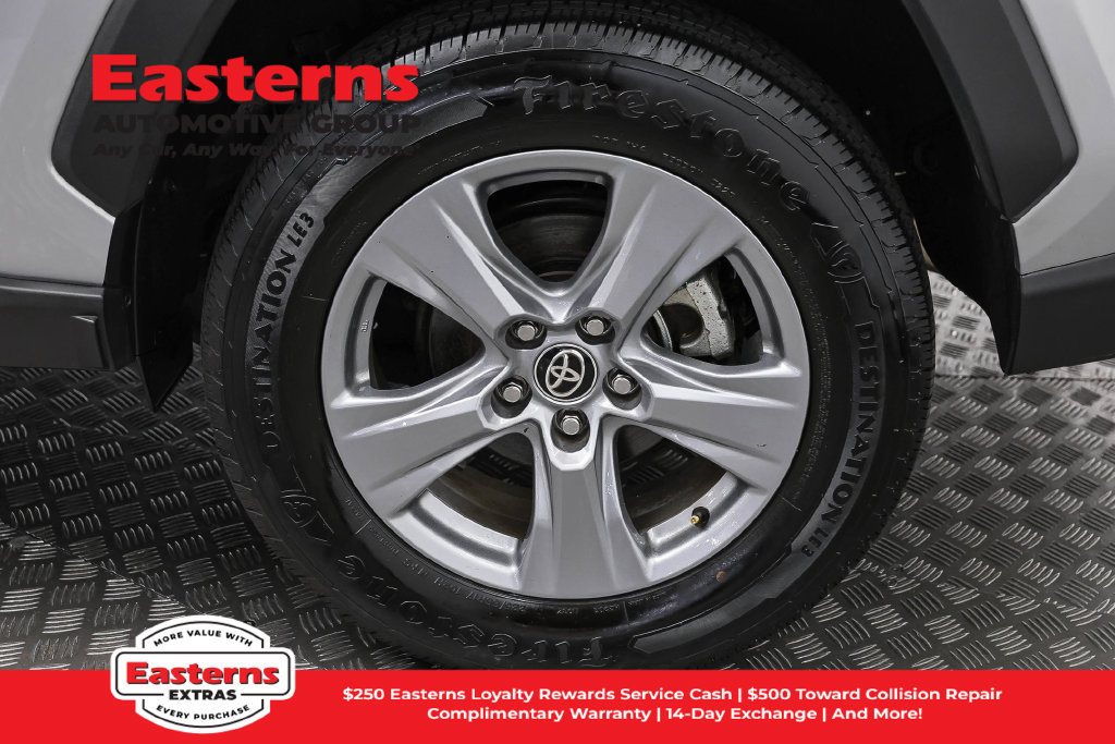 Used 2022 Toyota RAV4 XLE w/ Convenience Package AWD/4WD image 33