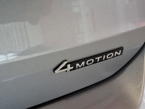 Certified 2023 Volkswagen Taos S image 18