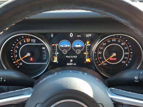 Used 2022 Jeep Gladiator Overland w/ Popular Equipment Package image 21