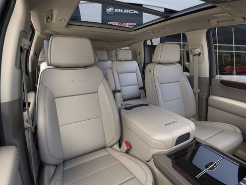 New 2026 GMC Yukon Denali w/ Denali Reserve Package AWD/4WD image 16