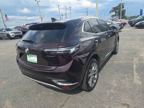 Used 2022 Buick Envision Avenir w/ Technology Package II AWD/4WD image 5