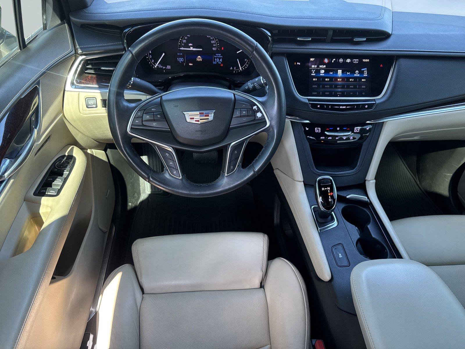 Used 2017 Cadillac XT5 Luxury w/ Driver Awareness Package FWD image 39