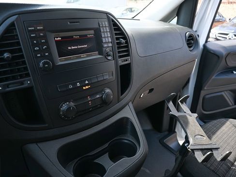 Used 2016 Mercedes-Benz Metris image 13
