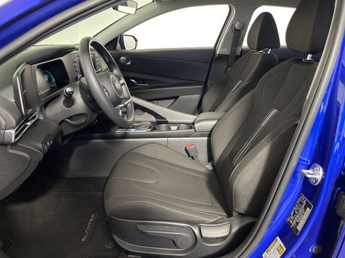Certified 2025 Hyundai Elantra Hybrid FWD image 12