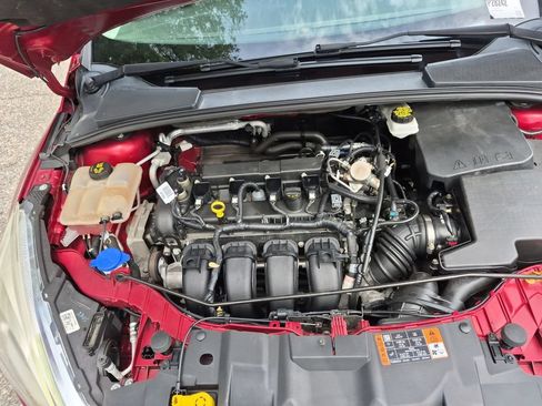 Used 2017 Ford Focus Titanium FWD image 14