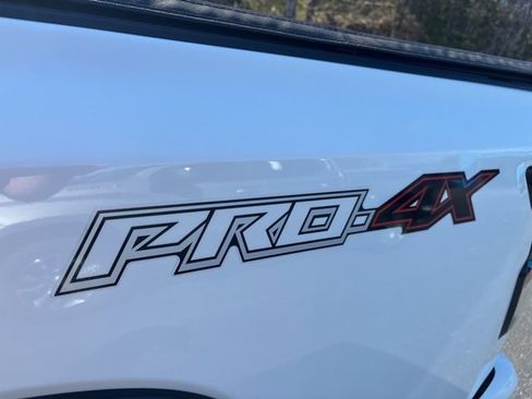 Used 2023 Nissan Frontier PRO-4X w/ Pro Convenience Package image 14