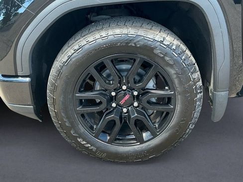 Used 2024 GMC Sierra 1500 Elevation w/ Elevation Premium Package AWD/4WD image 9