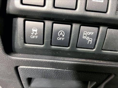 Used 2019 Subaru Forester Limited w/ Popular Package #3 AWD/4WD image 31