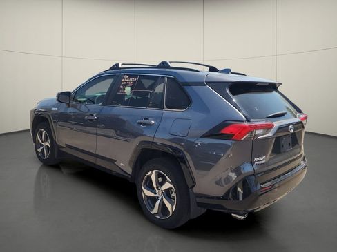 Used 2021 Toyota RAV4 SE w/ Weather & Moonroof Package AWD/4WD image 5