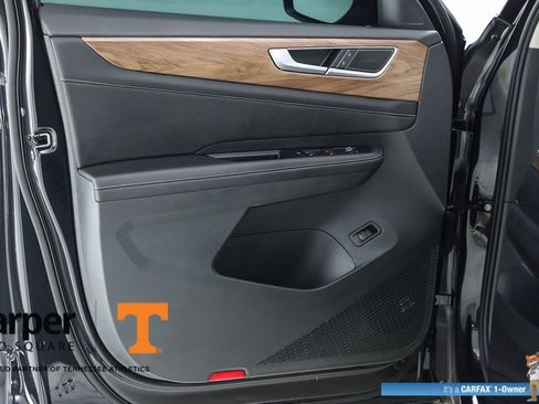 Used 2025 Volkswagen Atlas SE w/ Panoramic Sunroof Package AWD/4WD image 57