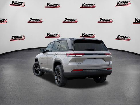 New 2025 Jeep Grand Cherokee Limited AWD/4WD image 3