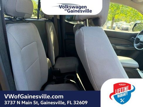 Used 2018 Chevrolet Colorado LT w/ LT Convenience Package RWD image 7