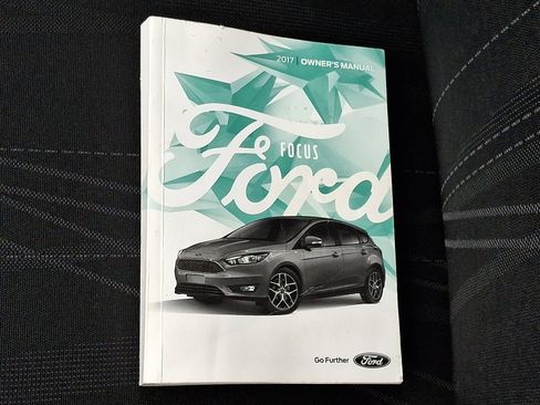 Used 2017 Ford Focus SE image 26