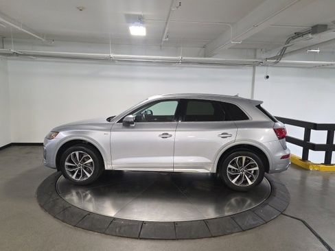Used 2023 Audi Q5 2.0T Premium w/ Convenience Package image 5