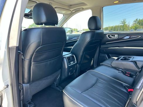 Used 2019 INFINITI QX60 Luxe w/ Sensory Package AWD/4WD image 18