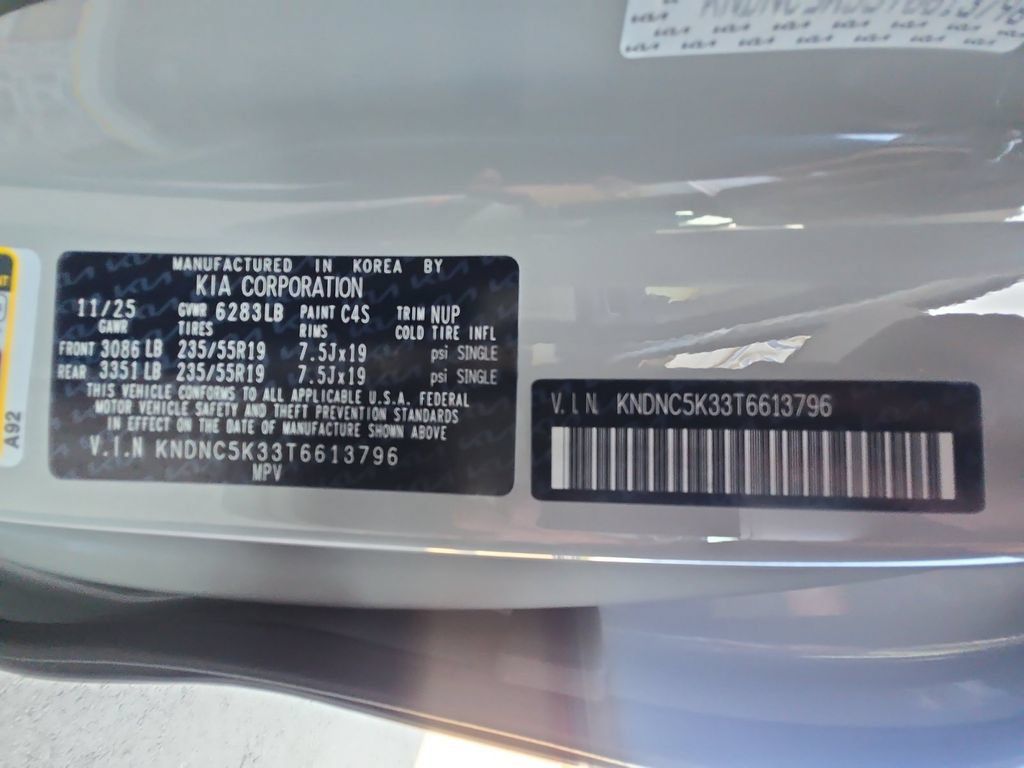 Used 2026 Kia Carnival EX FWD image 31