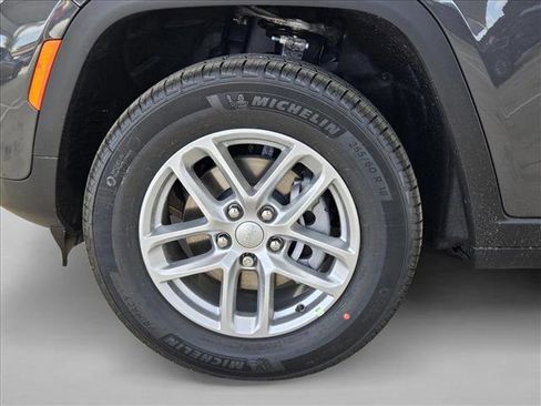 New 2026 Jeep Grand Cherokee Laredo RWD image 10