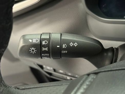Used 2025 Toyota Tundra Limited w/ TRD Off-Road Package AWD/4WD image 19