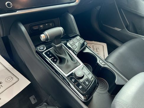 Certified 2025 Kia Sportage EX FWD image 24