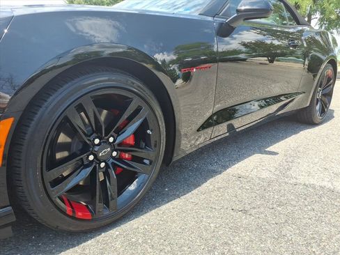 Used 2023 Chevrolet Camaro LT w/ Redline Edition RWD image 9