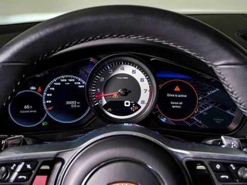 Certified 2023 Porsche Cayenne S image 21