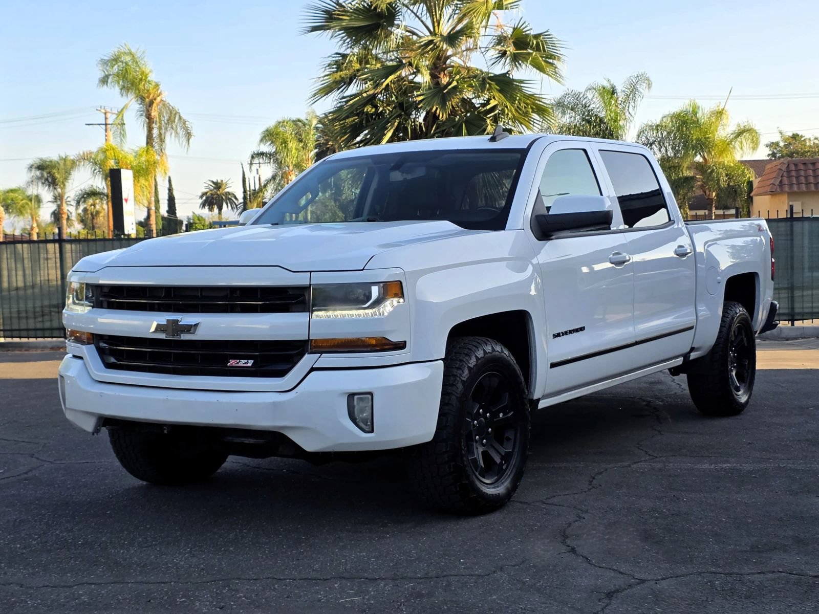 Used 2017 Chevrolet Silverado 1500 LT w/ All Star Edition AWD/4WD image 1