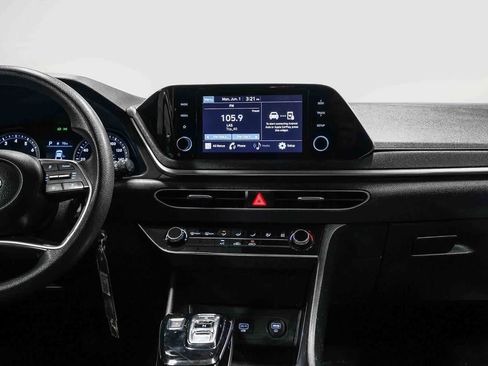 Used 2023 Hyundai Sonata SE FWD image 13