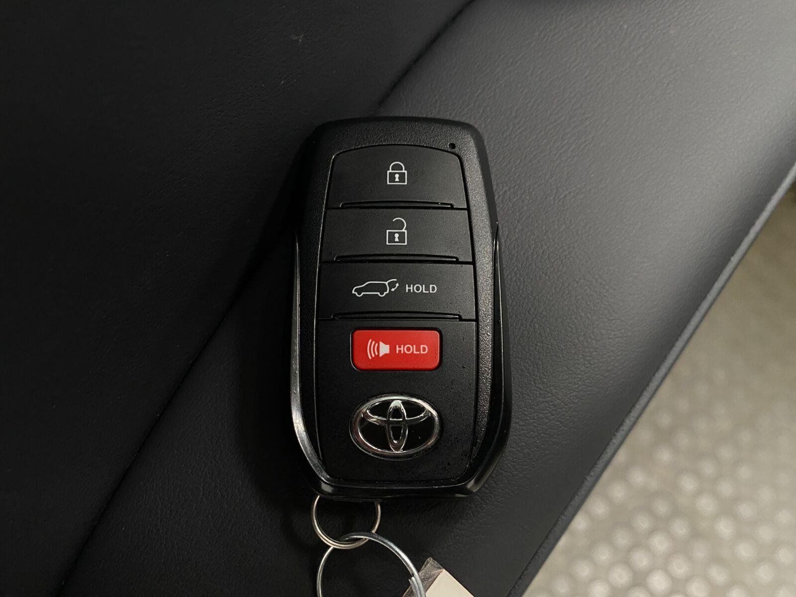 Used 2026 Toyota Crown Signia w/ Advanced Technology Package AWD/4WD image 32