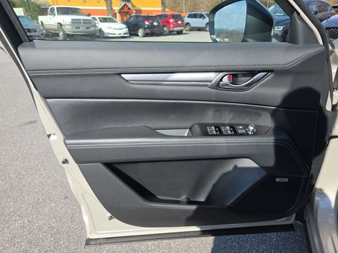 New 2025 MAZDA CX-5 AWD 2.5 S w/ Premium Plus Pkg image 18