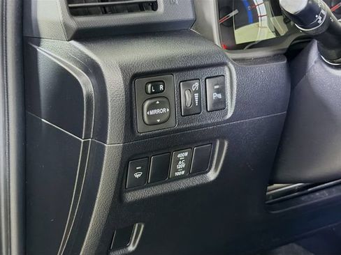 Used 2019 Toyota 4Runner Limited AWD/4WD image 10
